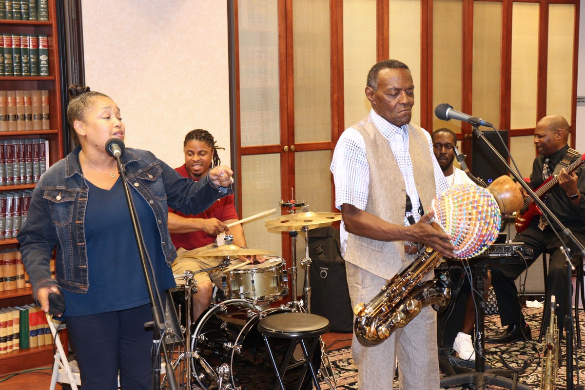 woman   band woman   band